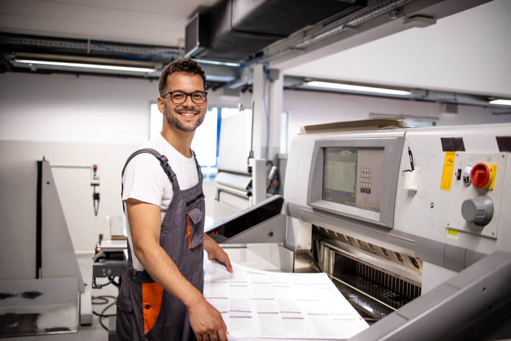 Choosing the Right DTF Printing Apparel Manufacturer